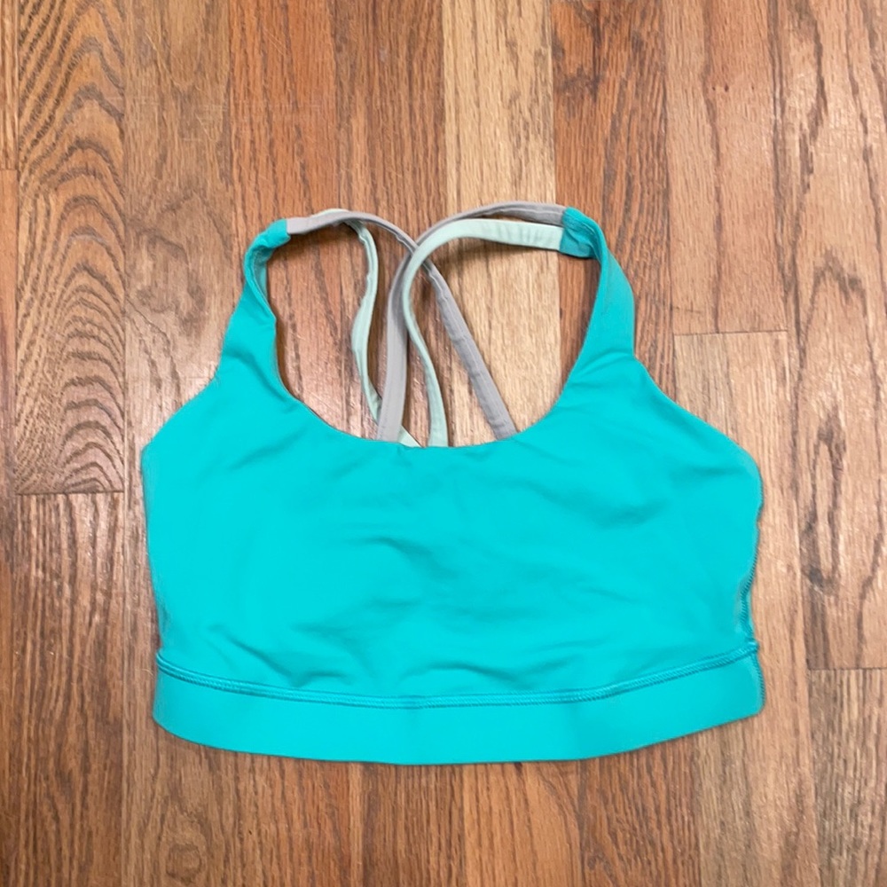 Women's Lululemon sports bra